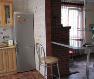 Соединяем кухню и гостиную